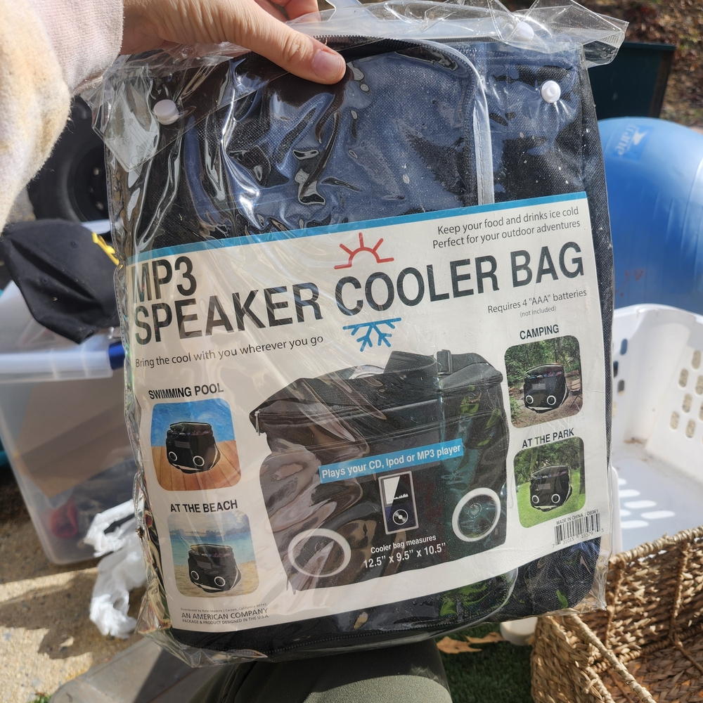 MP3 Speaker Cooler Bag NEW